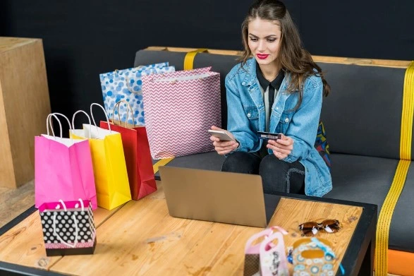E-Commerce Innovations and the Future of Online Shopping E-Commerce Innovations and the Future of Online Shopping